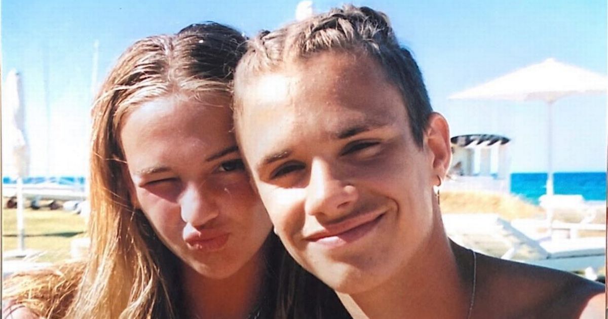 Romeo Beckham’s girlfriend plants kiss on his cheek in cute underwater selfie