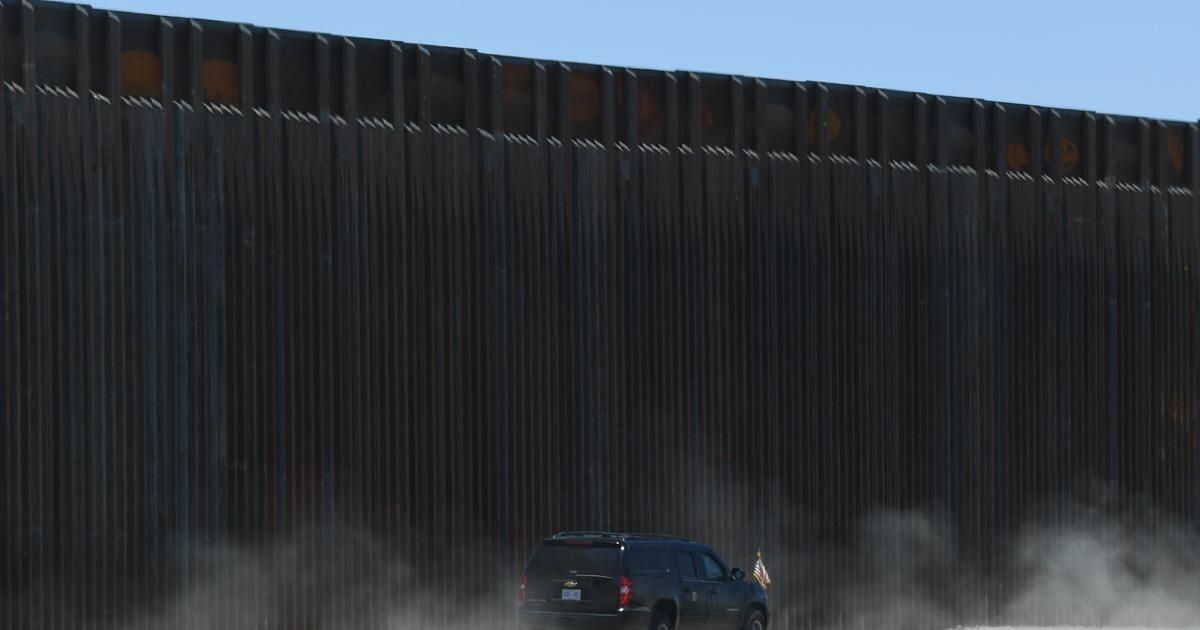 U.S.-Mexico border crossings continued to rise in August