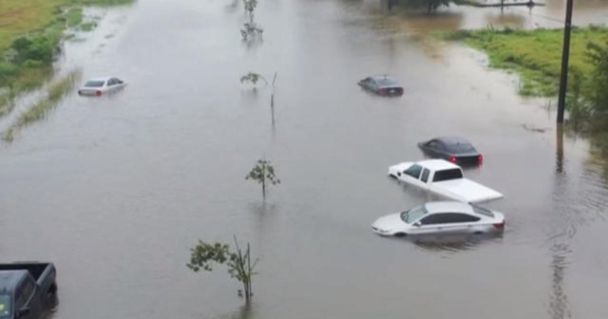 Tropical Storm Beta slams Texas with heavy rains, flooding