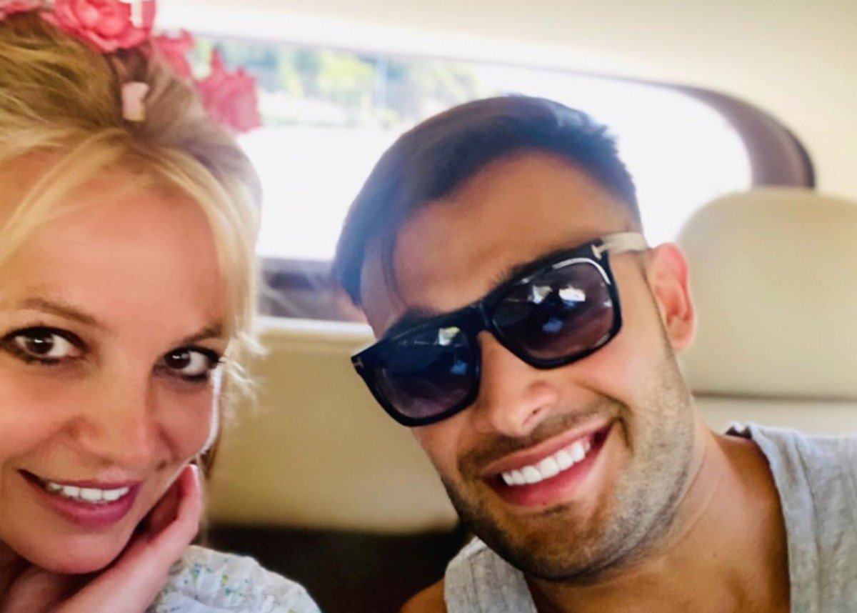 Britney Spears’ Boyfriend Sam Asghari Defends Her Again After She’s Bullied On Instagram