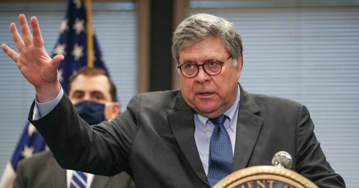 Attorney General Barr urges federal charges against violent protesters