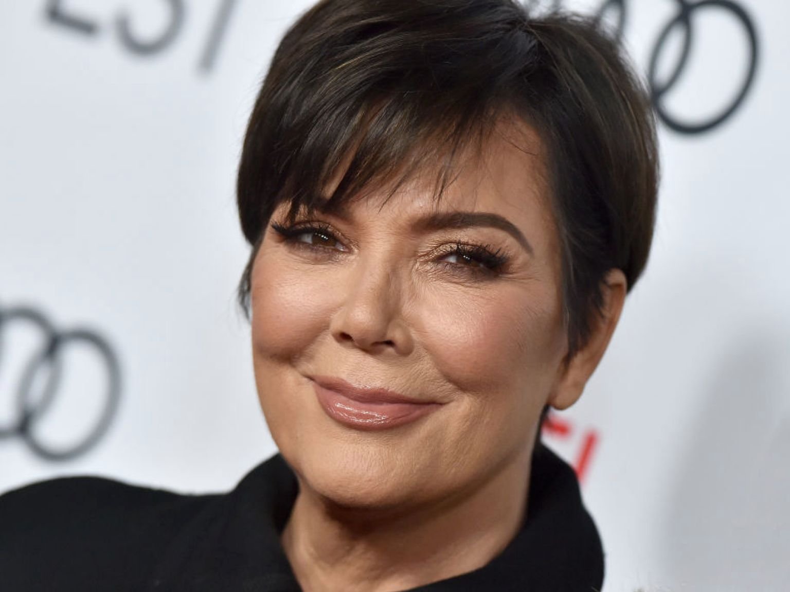 E! Releases Statement On Kardashians Ending KUWTK As Fans Want Kris Jenner To Star In RHOBH