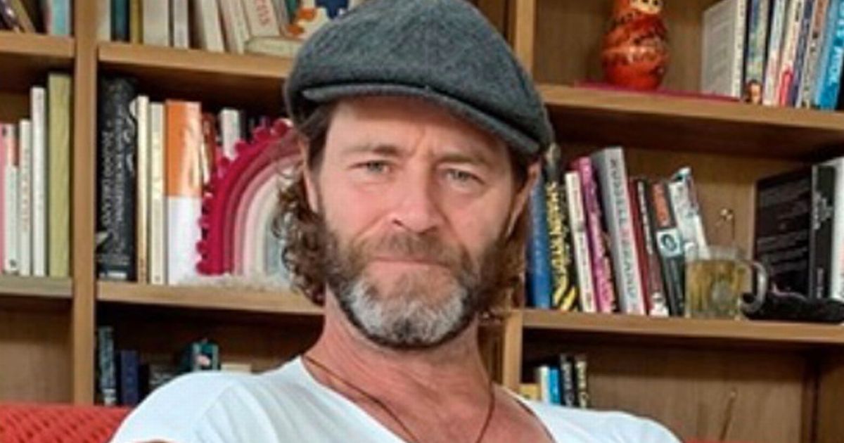 Angry Howard Donald slams hairdresser who refused to cut son’s hair without mask