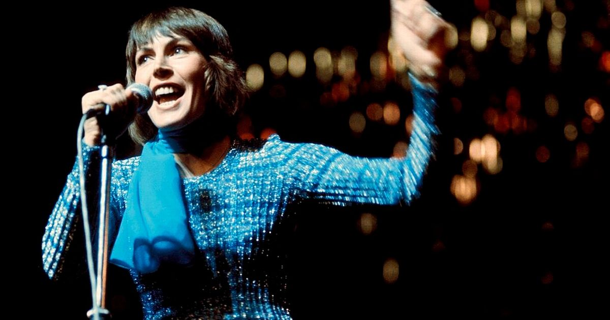 Trailblazing singer Helen Reddy dies at the age of 78, family announce