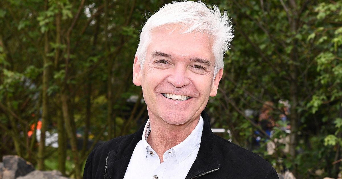 Phillip Schofield ‘swells fortune by £800k as he banks £2.5million last year’