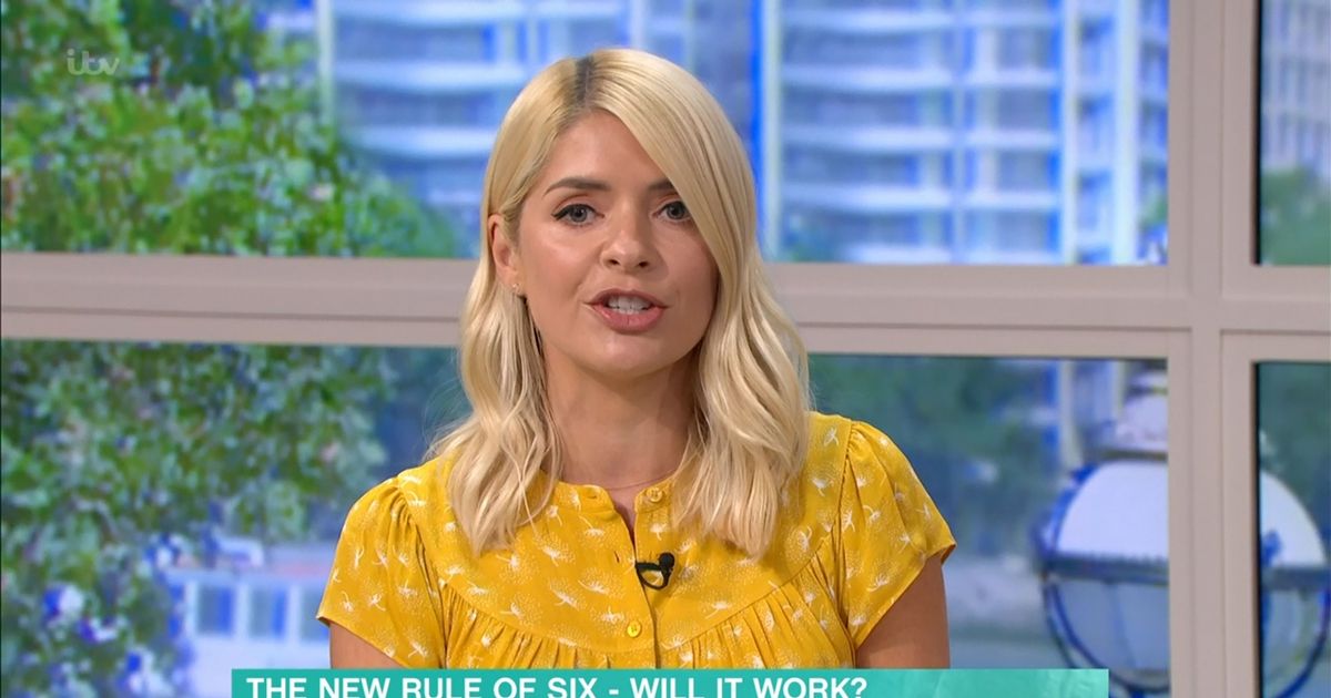 Devastated Holly Willoughby fears she’ll have to choose between parents for Xmas