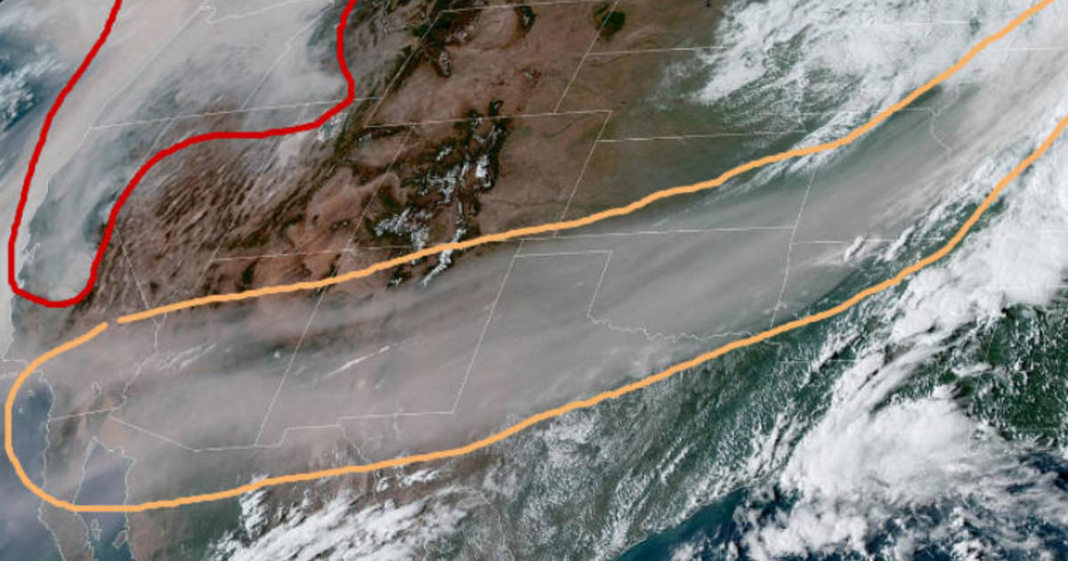 Satellite image shows Western wildfire smoke reaching Michigan