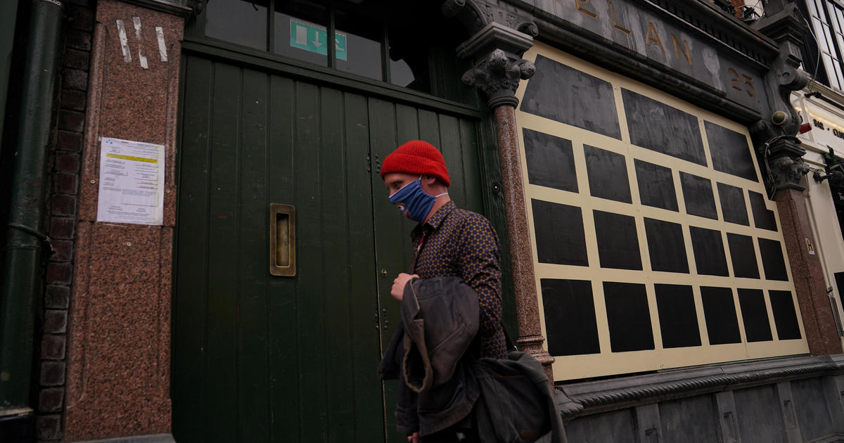 Dublin pubs to remain closed amid “worrying” virus surge