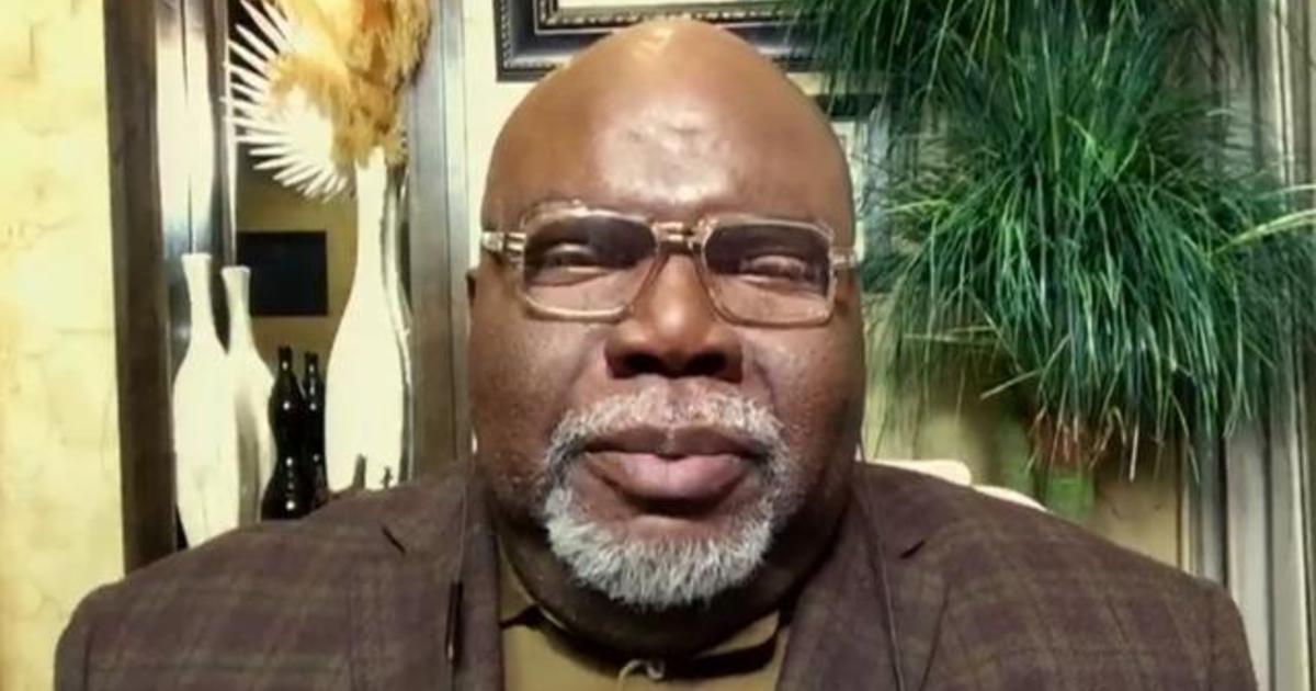 Bishop T.D. Jakes on his new book “When Women Pray,” being encouraged during hard times