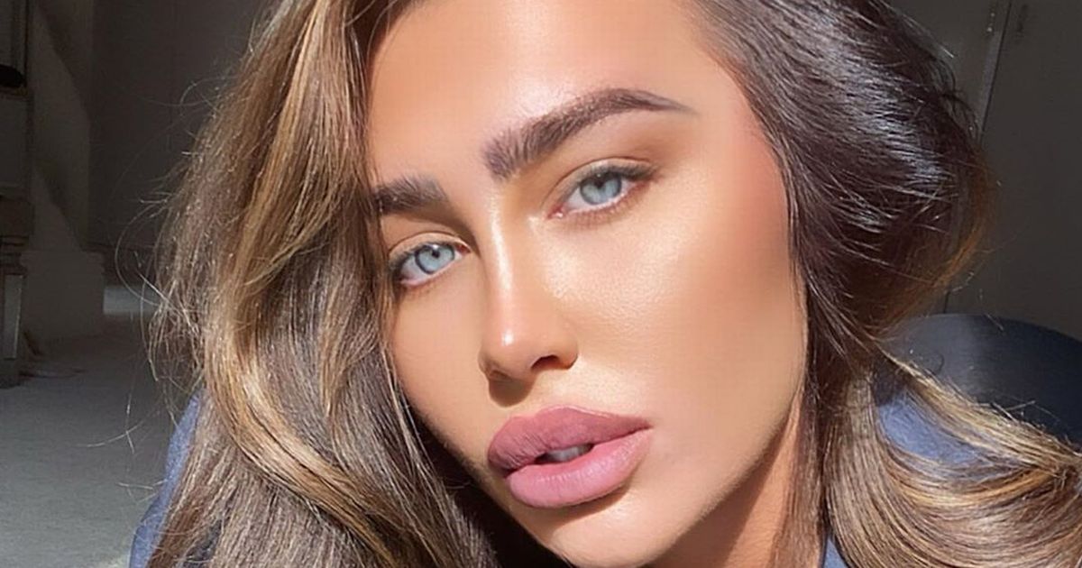 Lauren Goodger slams PM’s restrictions and blames government for missing work