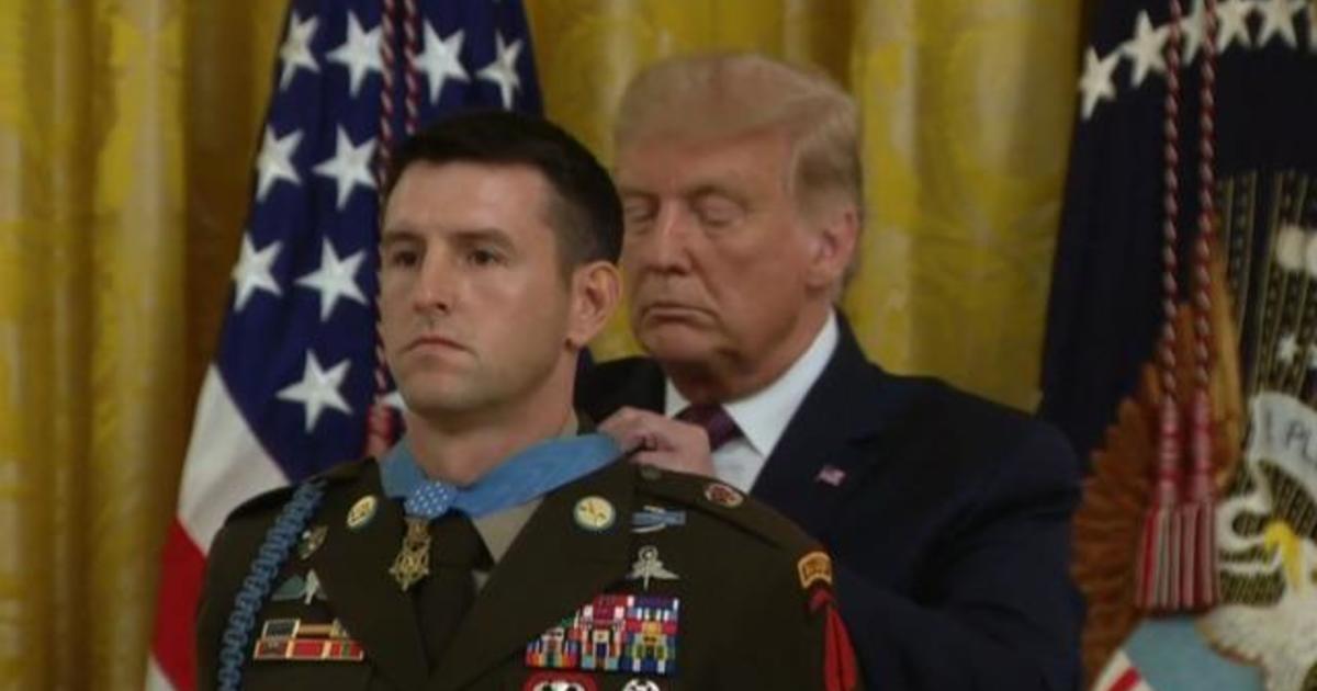 Trump awards Medal of Honor to soldier who helped free ISIS-held hostages