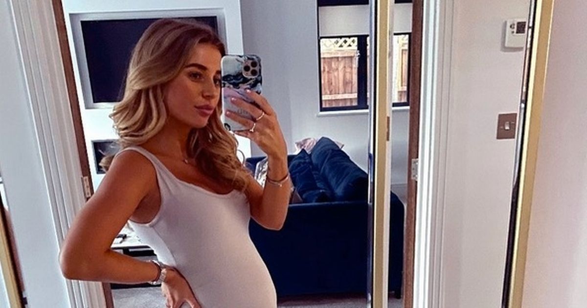 Dani Dyer hits halfway point in pregnancy as boyfriend tries to find out gender