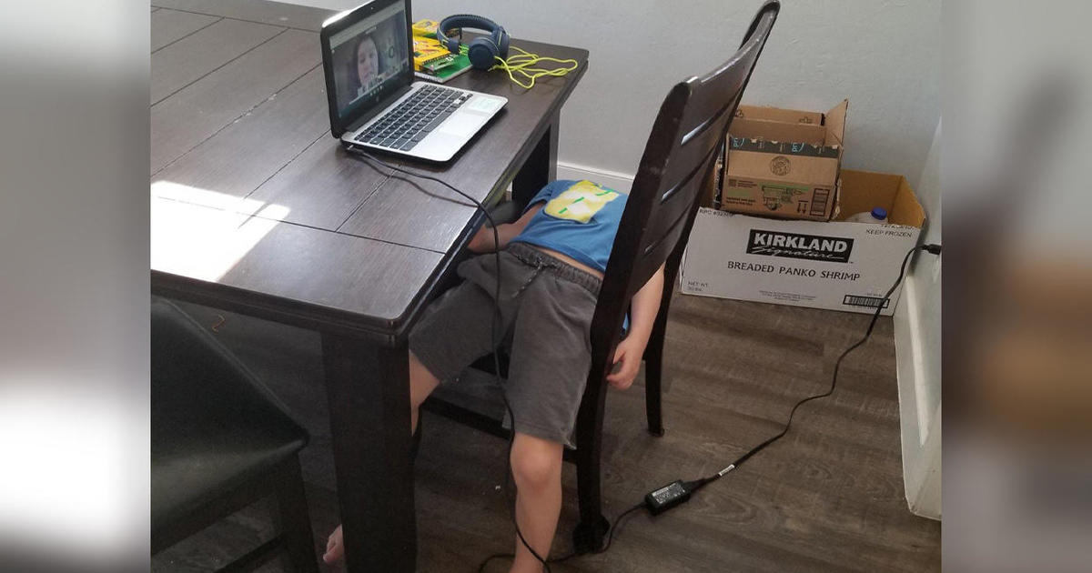 Photo of kid working from home is “a total mood”