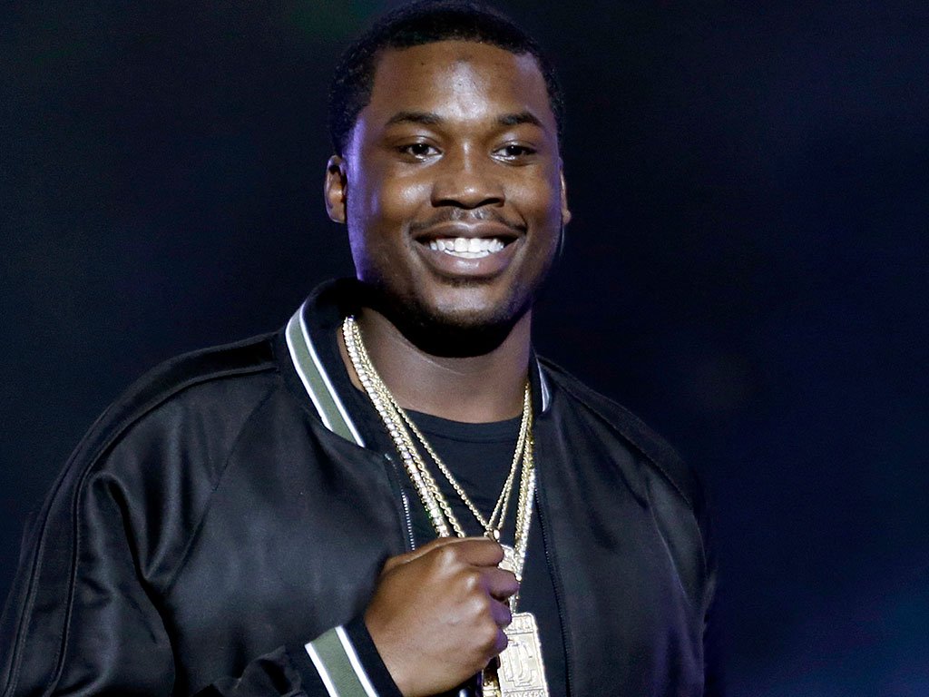 Meek Mill Comments On Lori Loughlin’s Right To Choose Prison Institution