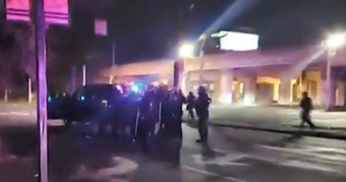 2 Louisville officers shot amid Breonna Taylor protests