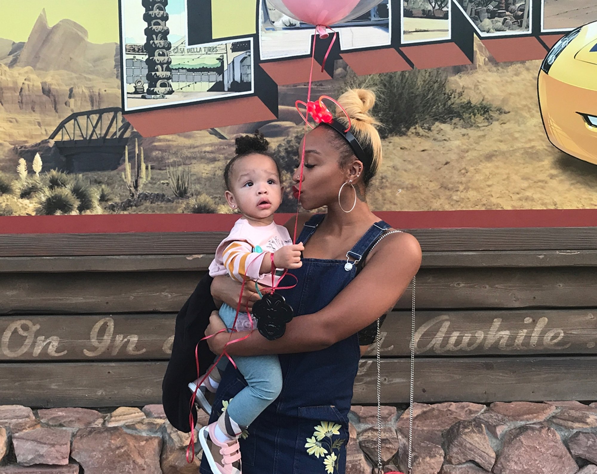 Zonnique Pullins Poses With Her Sister, Heiress Harris – See The Gorgeous Photo Here