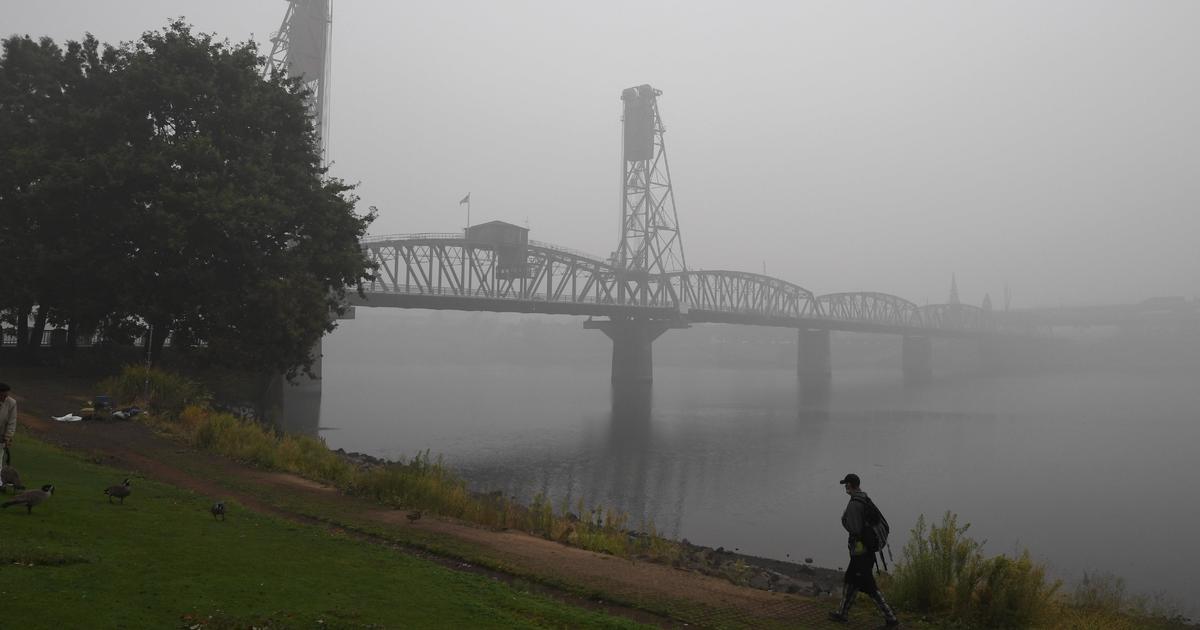 Alaska Air suspends some flights because of wildfire smoke