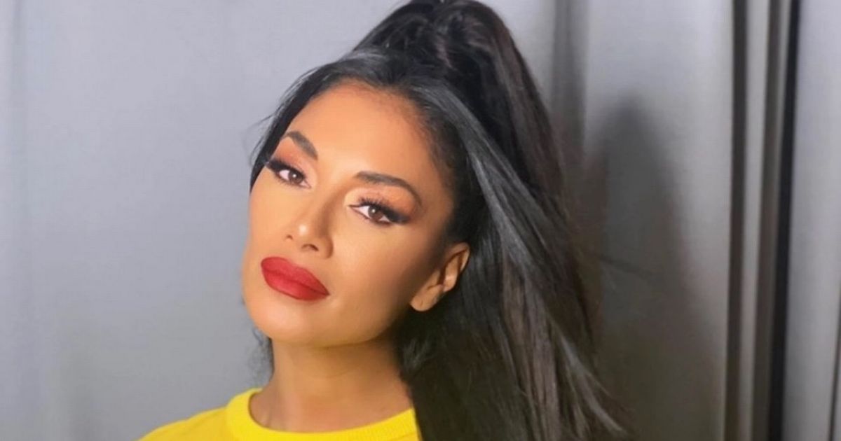 Nicole Scherzinger deletes and reposts images as fans say she shows ‘baby bump’