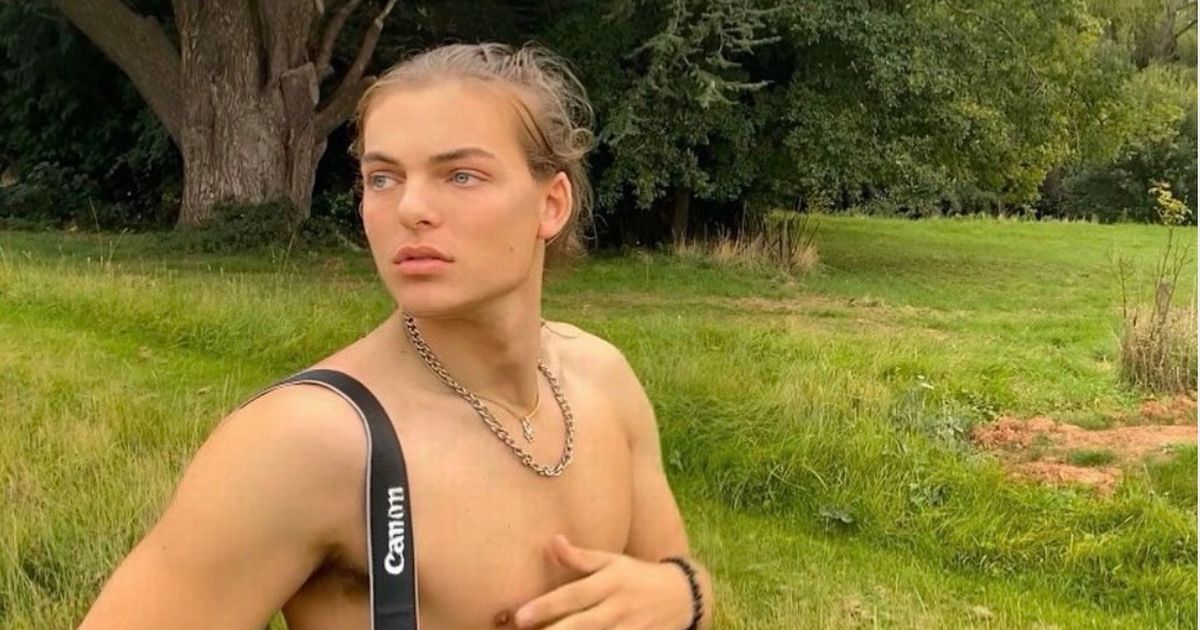 Liz Hurley’s son Damian shows off his chiselled abs during shirtless stroll