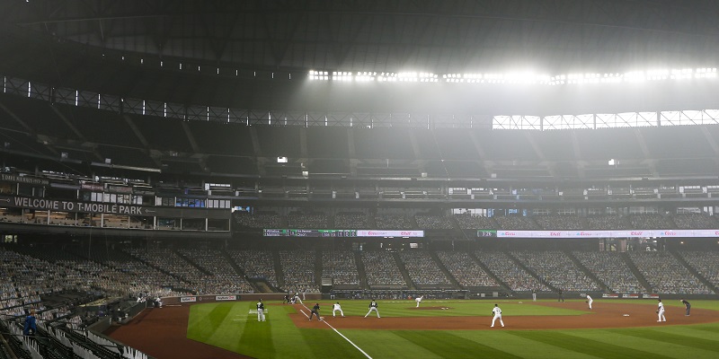 Mariners-Padres series moved to San Diego due to air quality