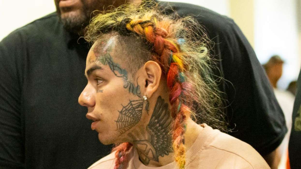 Tekashi 6ix9ine Mocks Lil’ Durk – Says That His Album Didn’t Perform Well Because He Didn’t Have Drake