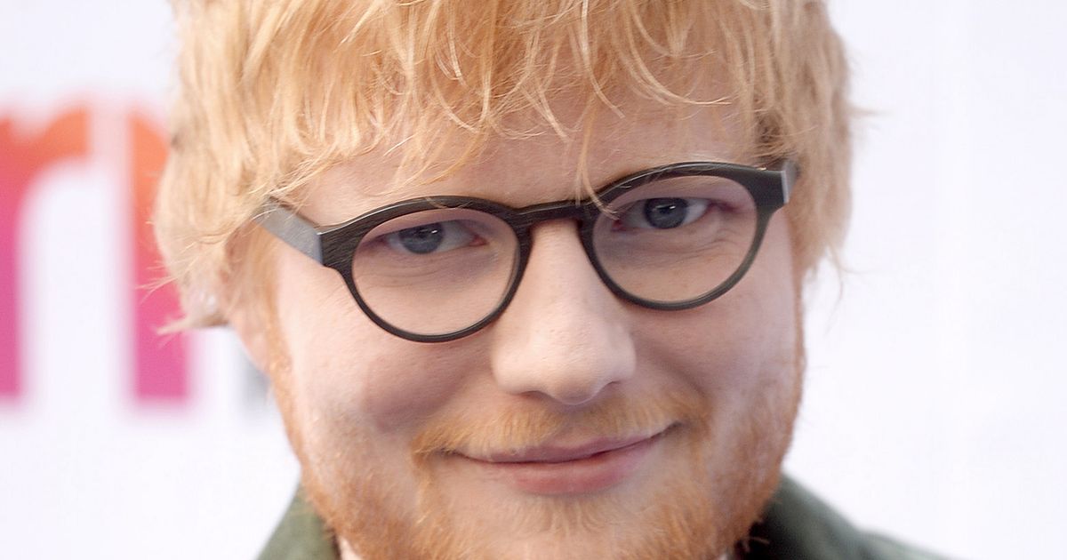 Ed Sheeran baffles hero Damien Rice as crew down vodka from sculpture of himself