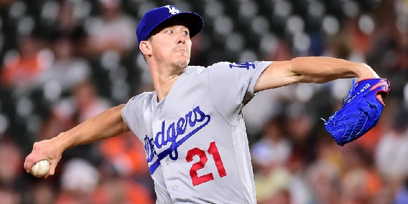 Buehler, Morton carry World Series success into Game 3