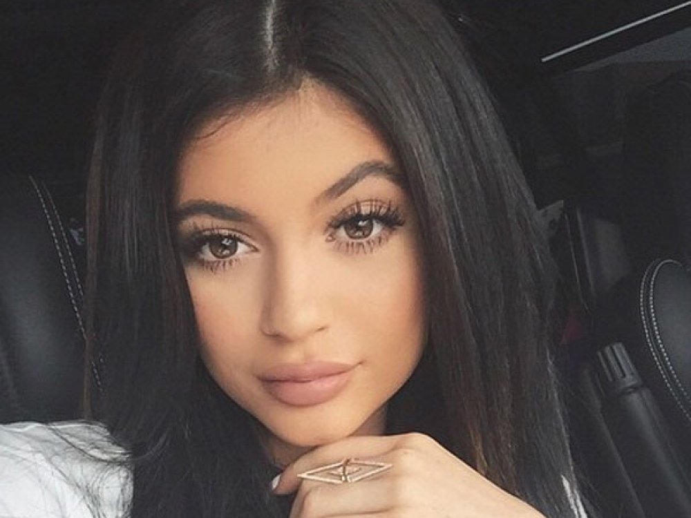 Kylie Jenner Reportedly Regrets Her Fight With Sister Kendall On KUWTK