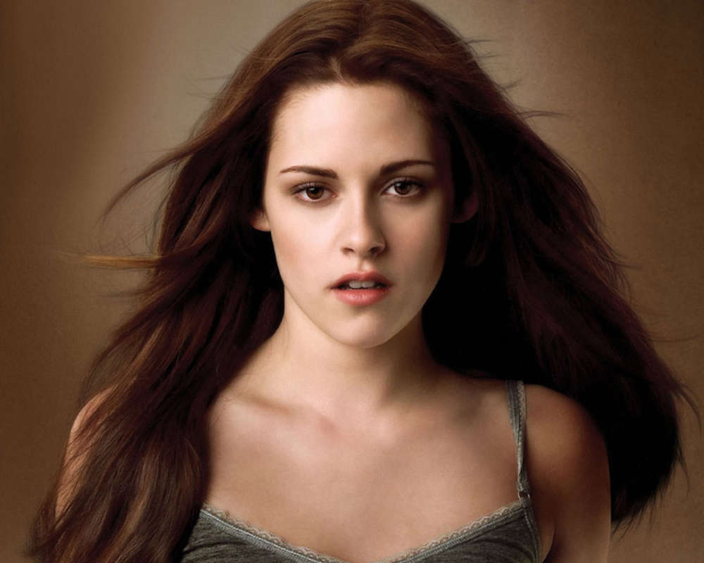 Kristen Stewart Says That She Has Been ‘Cagey’ About Her Sexuality