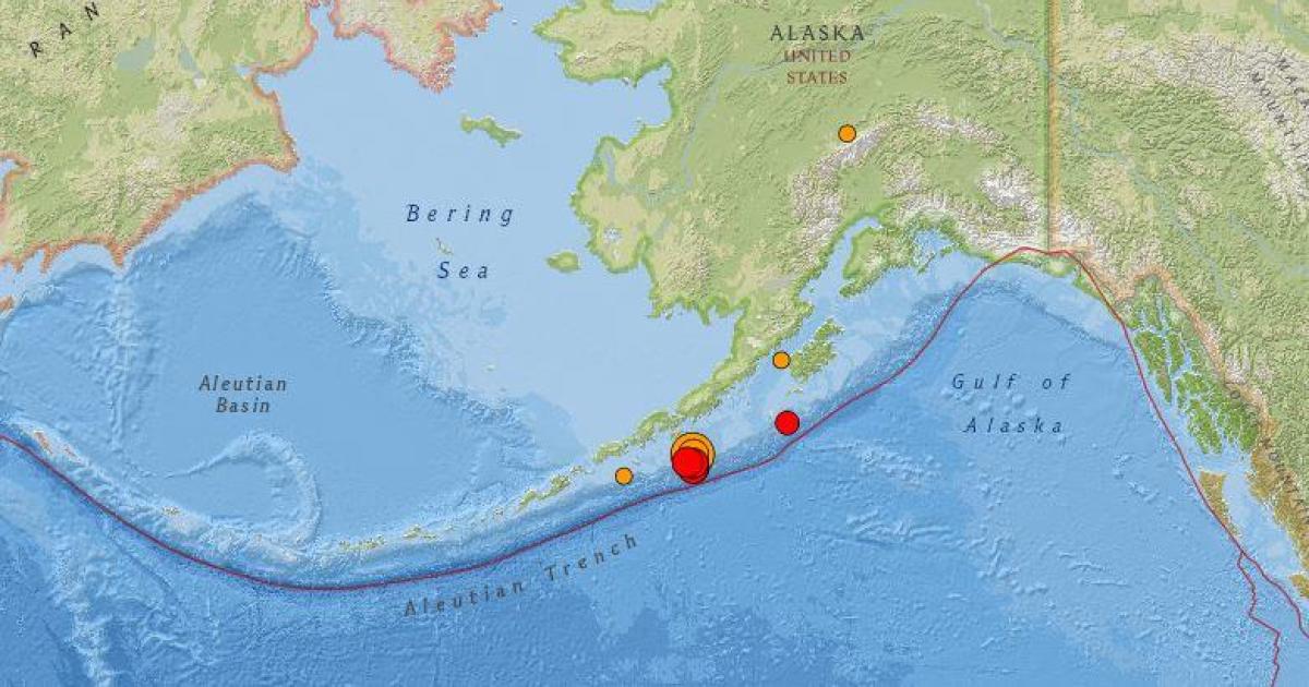 7.5 magnitude Alaska earthquake triggers tsunami warning