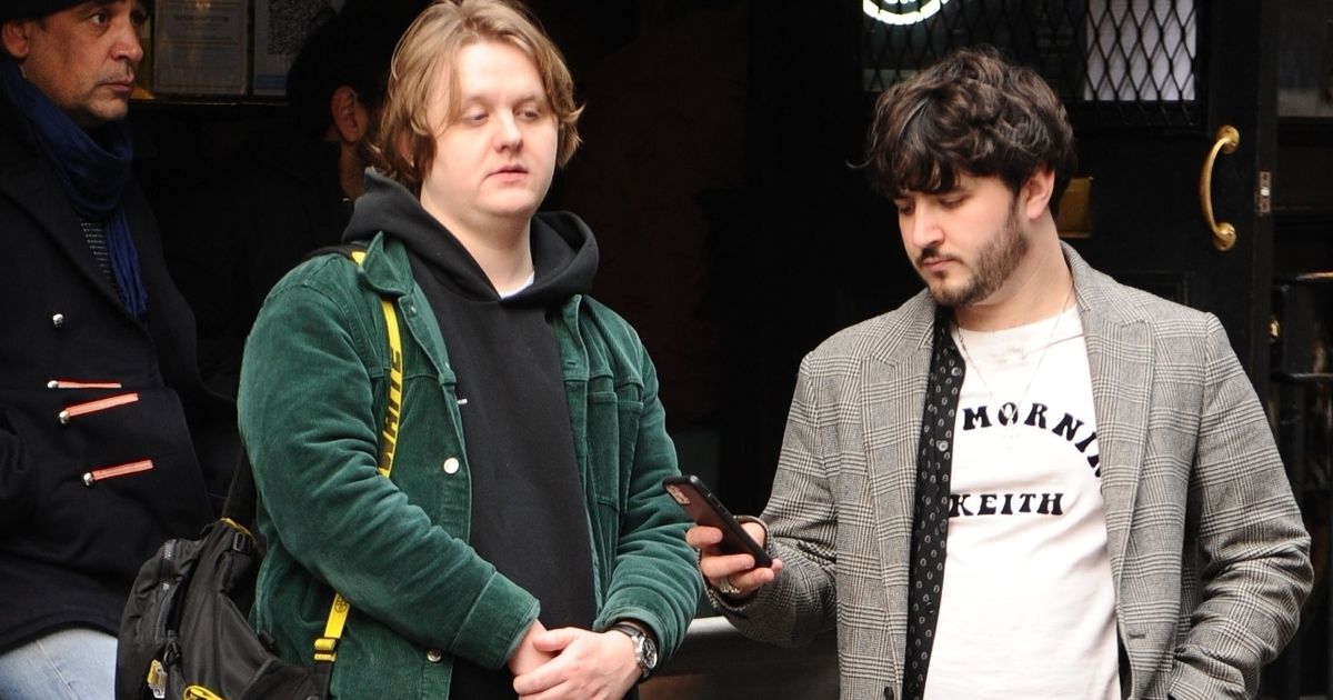 Lewis Capaldi temporarily moves into London hotel to ‘escape Scottish lockdown’