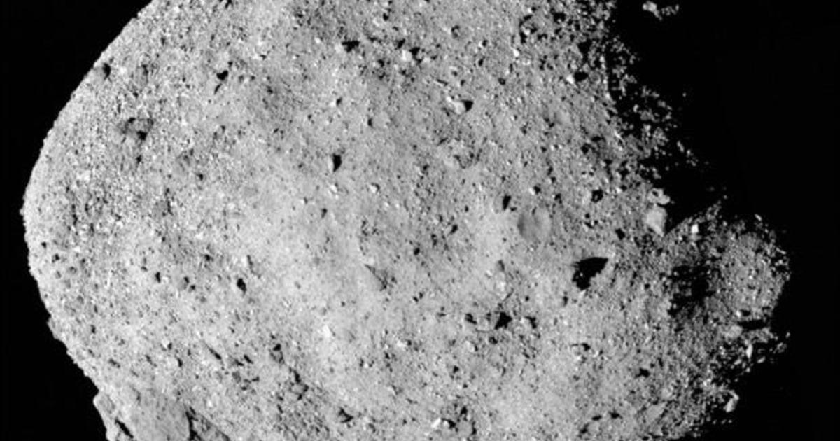 Visiting spacecraft finds surprises at asteroid