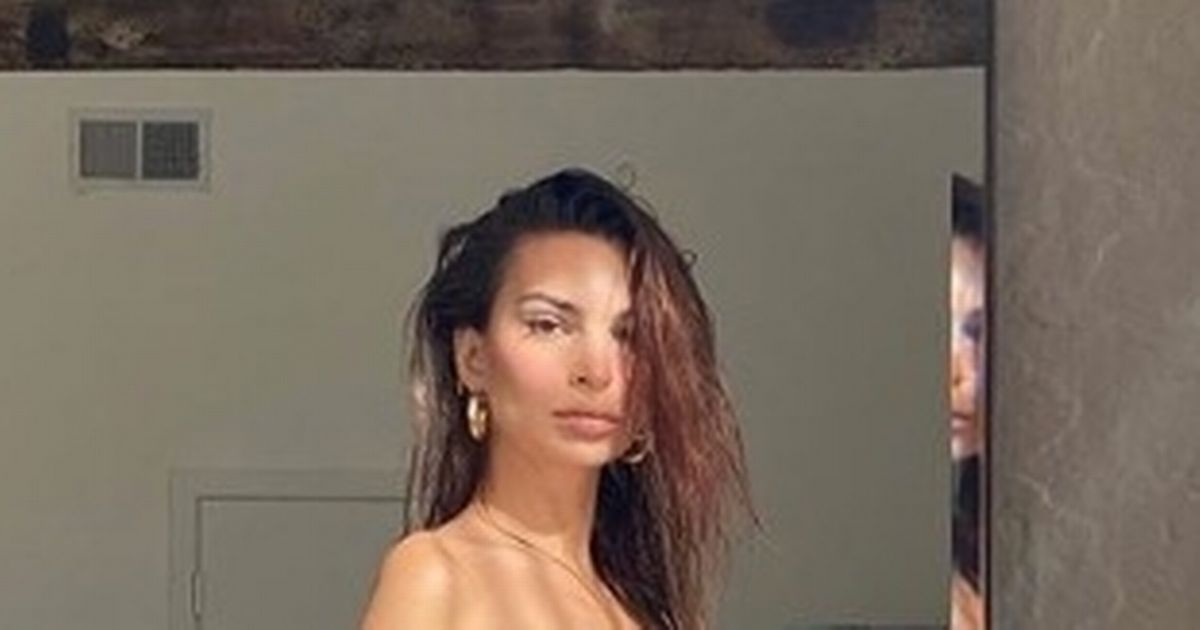 Pregnant Emily Ratajkowski strips completely naked to show off her baby bump