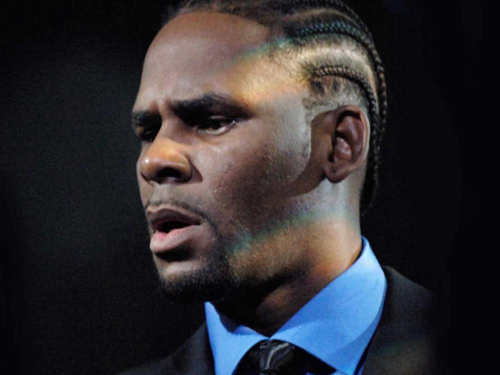 R. Kelly’s Lawyer Says Security Guard Did Nothing To Stop Assault On The Singer In Jail