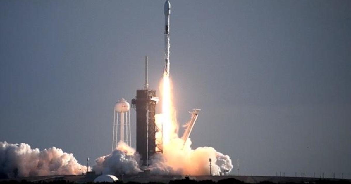 SpaceX launches another 60 Starlink satellites