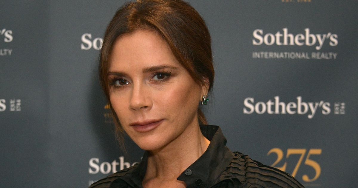 Victoria Beckham ditches chic appearance as she turns into scary clown