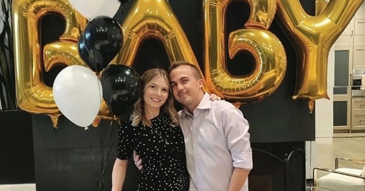 Frankie Muniz announces sex of first baby as he and wife Paige prepare for birth