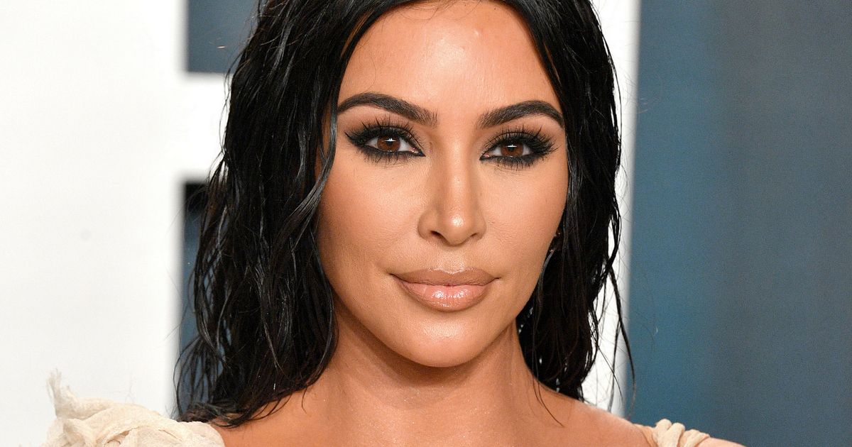 Kim Kardashian conspiracies – secret agent, six toes and replaced by lookalike