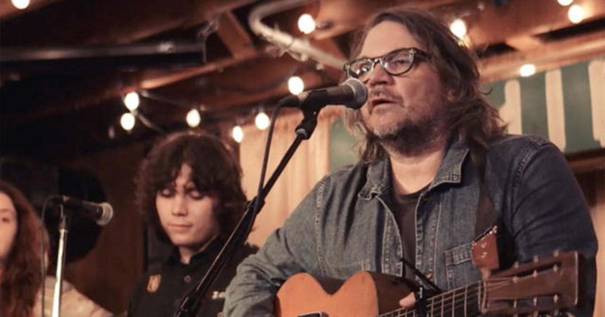 Saturday Sessions: Jeff Tweedy performs “A Robin or Wren”