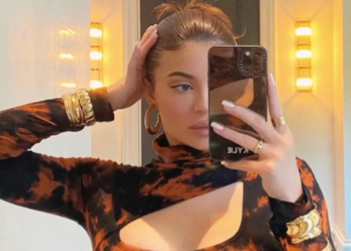 Kylie Jenner Flaunts Her Curves In A Cutout Bodysuit