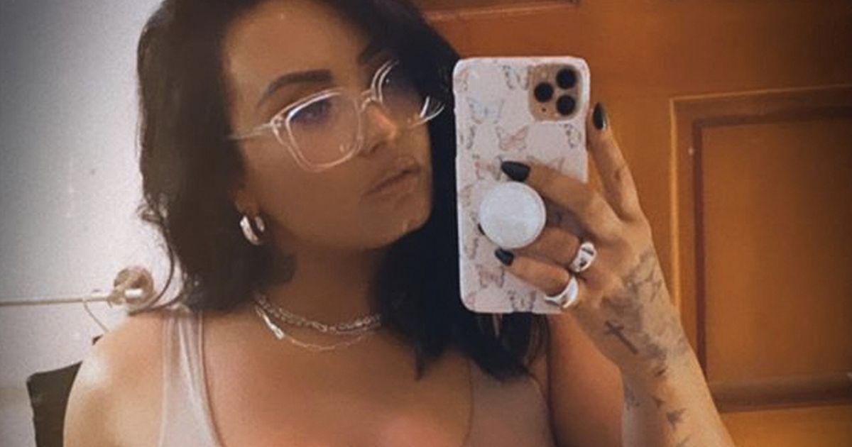 Demi Lovato celebrates her breasts in powerful post about body positivity