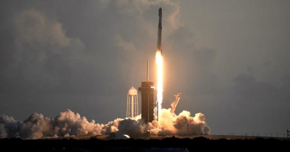 SpaceX launches another set of Starlink internet satellites