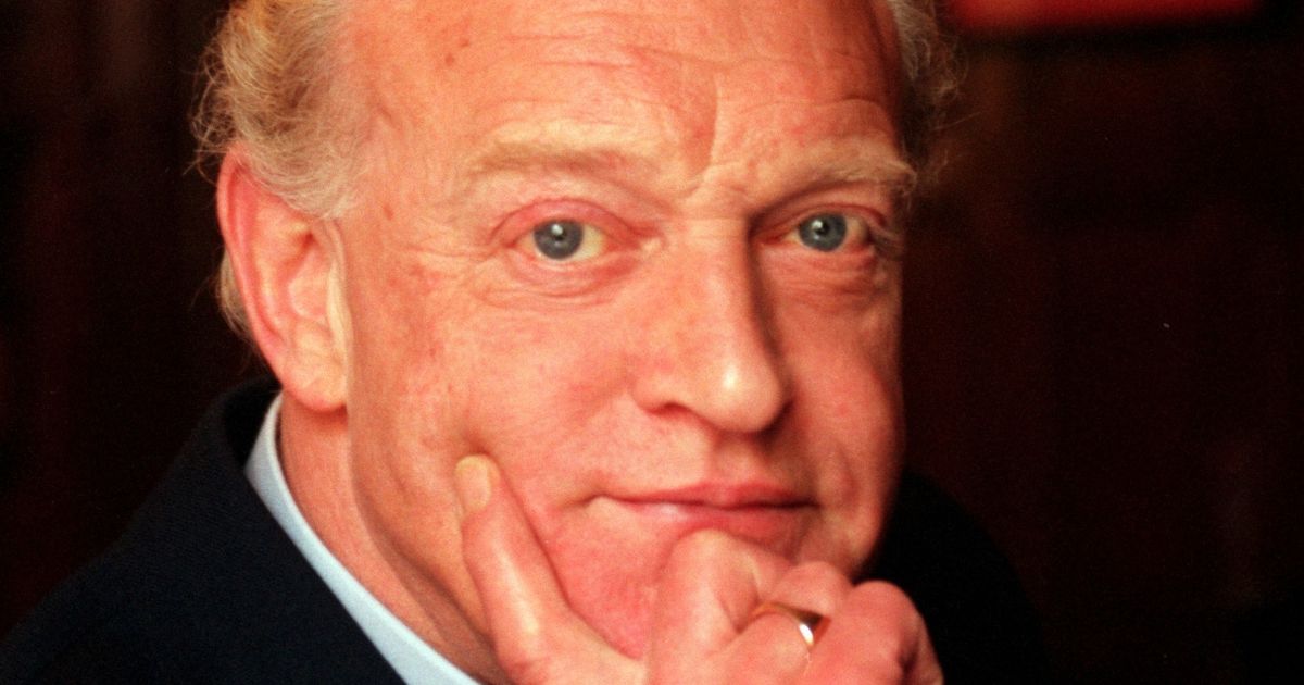 EastEnders and Z-Cars star Frank Windsor dies at home surrounded by family