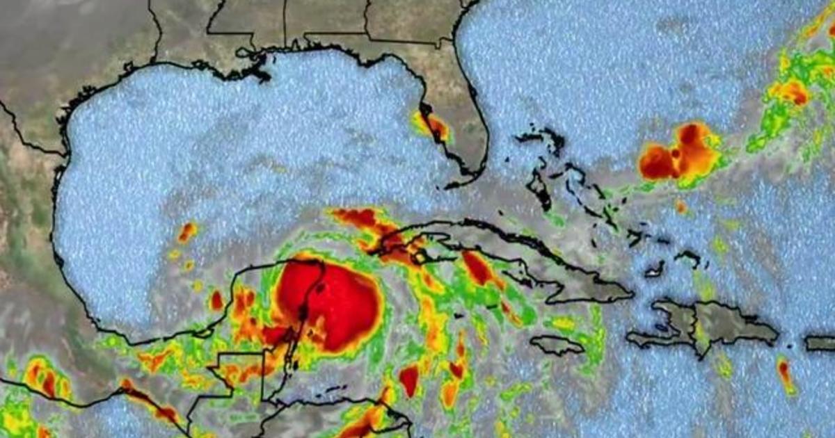 Hurricane warnings in effect along Gulf Coast as Zeta nears