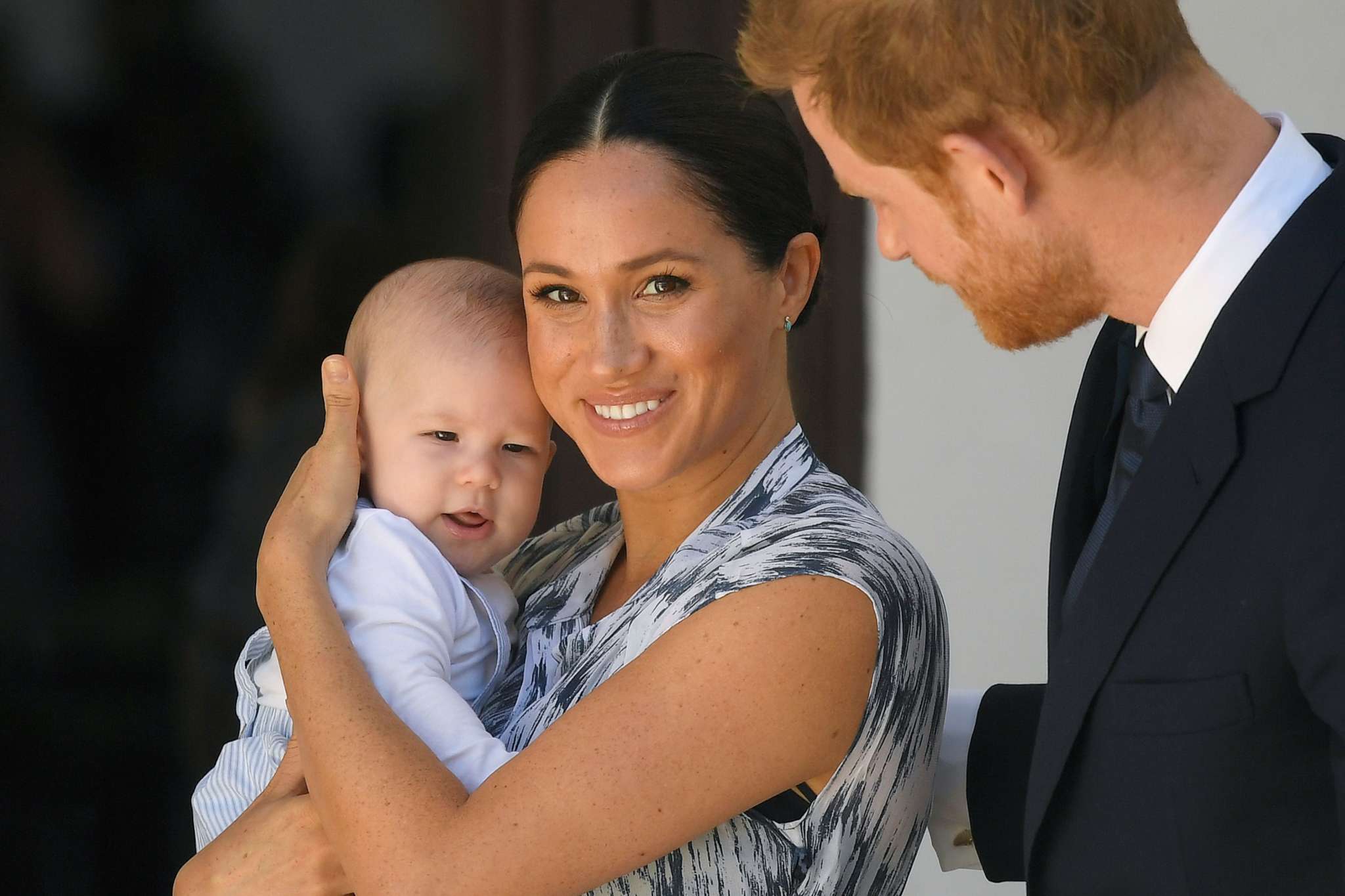 Meghan Markle And Prince Harry Gush Over Being ‘Fortunate’ To Witness Their Son’s First Steps!