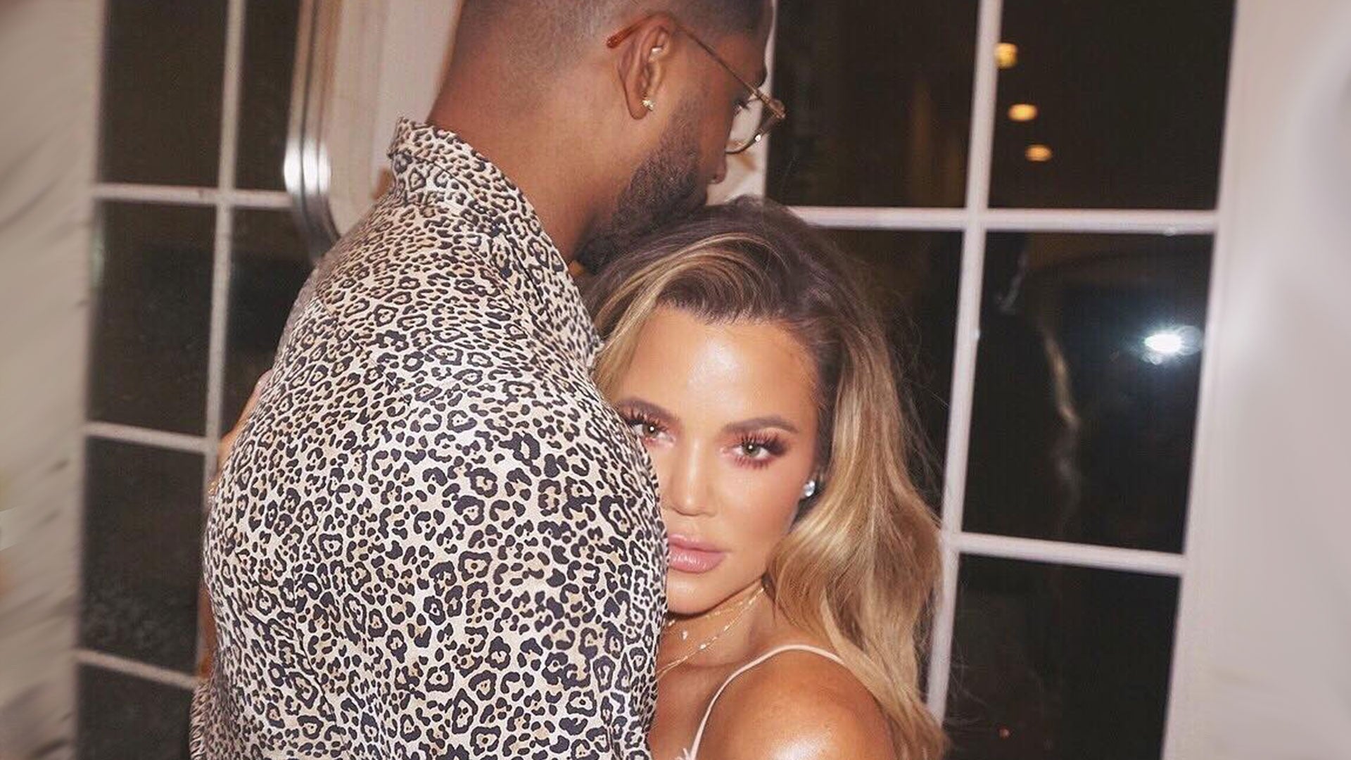 KUWTK: Tristan Thompson Kisses Khloe Kardashian In Clip From Kim’s Birthday Bash – Back Together?