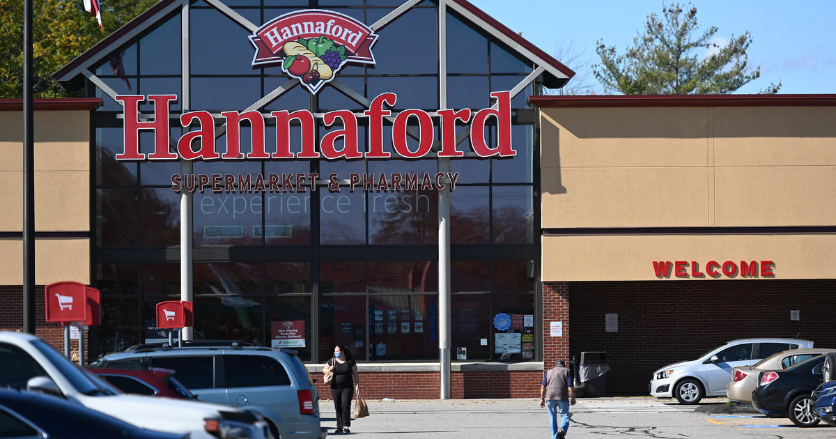 Hannaford recalls pizza dough after reports of razor blades