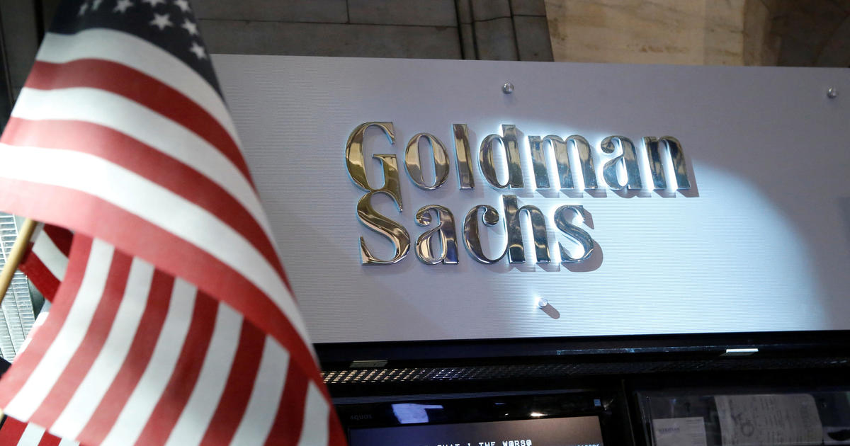 Goldman’s new pay plan helps bankers dodge taxes