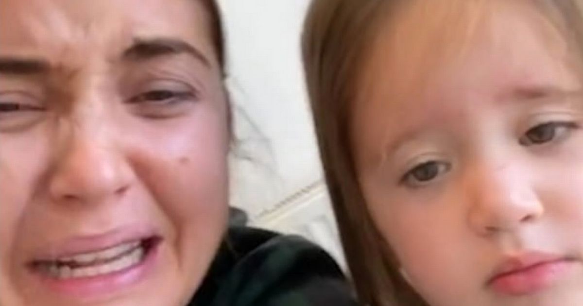 Jacqueline Jossa pretends to have mum meltdown in front of confused daughter Mia