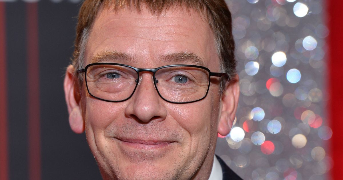 EastEnders’ Adam Woodyatt posts throwback of original cast before he leaves show